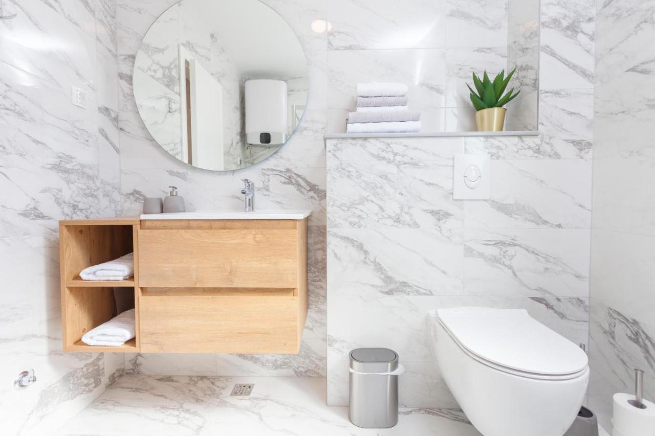Tinel Boutique Apartment Promajna Buitenkant foto